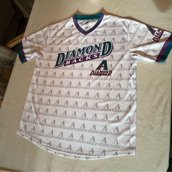 STARTER Other - Diamondbacks White Jersey - Size XL